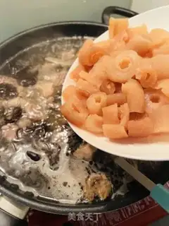 Make Dove sea cucumber soup step 4