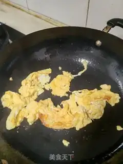 Make Eggs, red and green step 2