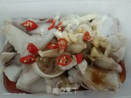 Make Cold-headed pork step 1