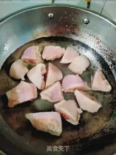 Make Cooked chicken wings and potatoes step 1