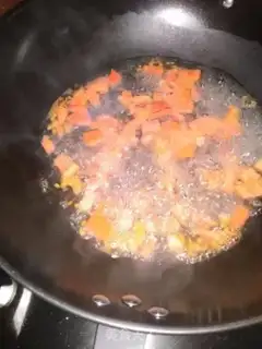 Make Tomato egg soup step 5