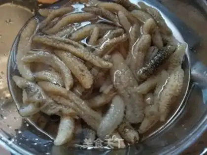 Make The sea cucumber abalone is burning dead bamboo step 0
