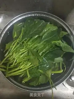 Make Spinach beefball soup step 0