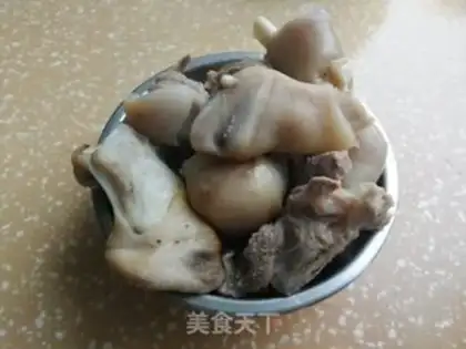Make Red sheep hoof step 2