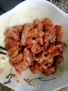 Make Celery fried meat step 1