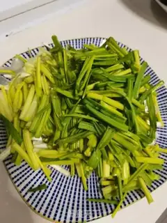 Make Garlic fried eggs step 0