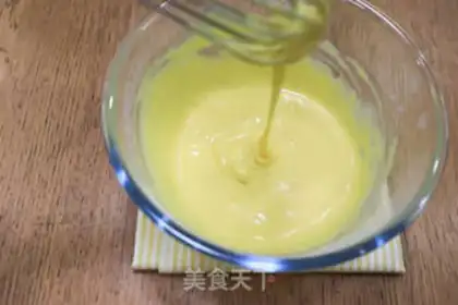 Make Tiger-skinned cream cake rolls step 4