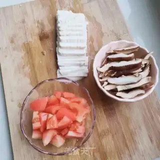Make Tofu pills soup step 1