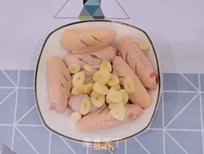 Make Honey, orange chicken wings step 1