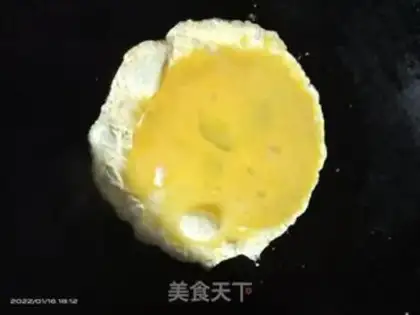 Make Fried eggs step 1