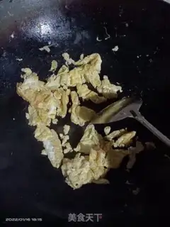 Make Fried eggs step 2