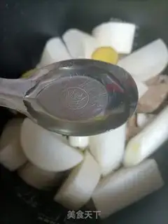Make Roach and lamb stew step 8