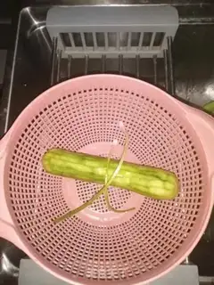 Make Spade pickle soup step 1