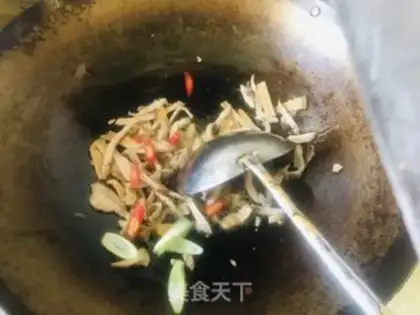 Make Garlic fried meat step 1