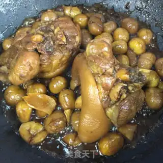 Make Chestnut burning pig elbows step 4
