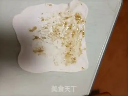 Make Hand grab cake step 3