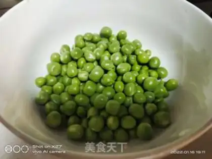Make Five-flower pea noodles step 1