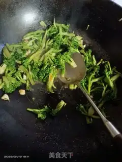 Make Garlic blue flowers step 3