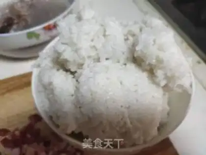 Make Carrot tedon sausage fried rice step 1
