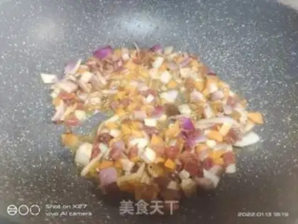 Make Carrot tedon sausage fried rice step 3