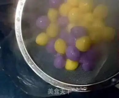 Make Double round, sweet egg soup step 6