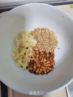 Make A spinach mix fan step 7