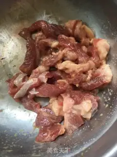 Make Onion fried lamb step 2