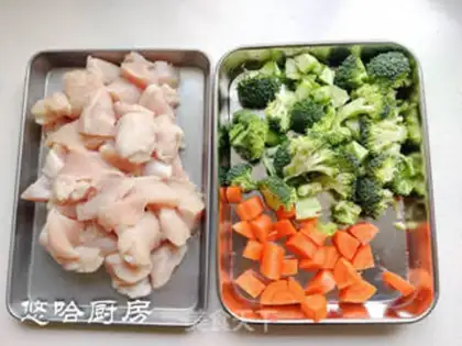Make Vegetable chicken pancakes step 1
