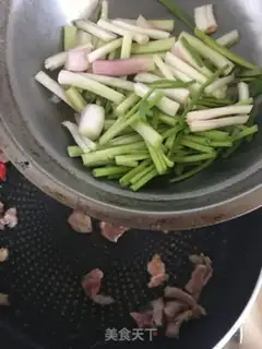 Make Onion fried lamb step 8