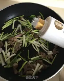 Make Onion fried lamb step 9
