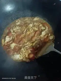 Make Tomato fried eggs step 5