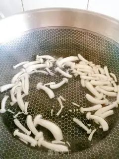 Make White mascara step 0
