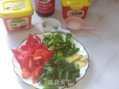 Make The sauce comes back to the pot step 4