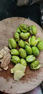 Make Green olive macaroni soup step 1