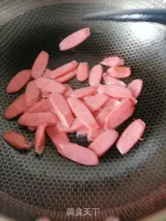 Make Dutch beans, hot dogs step 1