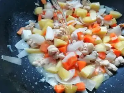 Make curry chicken step 3