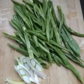 Make Bean to shrimp noodles step 0
