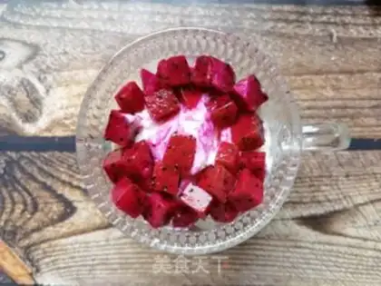 Make Flamingo-crunch yogurt step 4