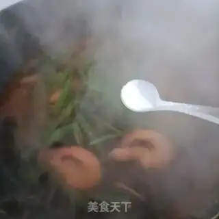 Make Bean to shrimp noodles step 11