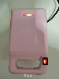Make A hand grab sandwich step 4