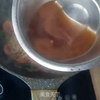 Make Bean to shrimp noodles step 14