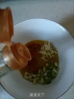 Make Garlic fan dolls step 6