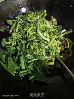 Make Garlic and blue meat step 4