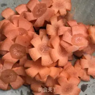 Make Carrot with sweet beans step 1