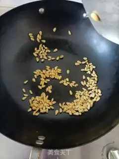 Make Pine egg fried rice step 0