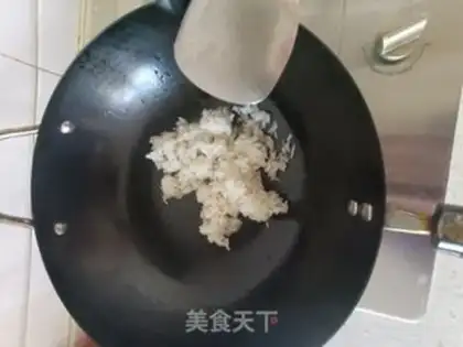 Make Pine egg fried rice step 2