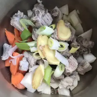 Make Carrot soup step 4