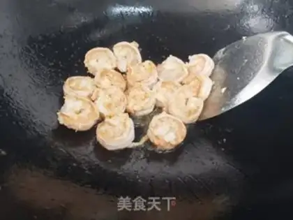 Make Shrimp fried eggs step 7