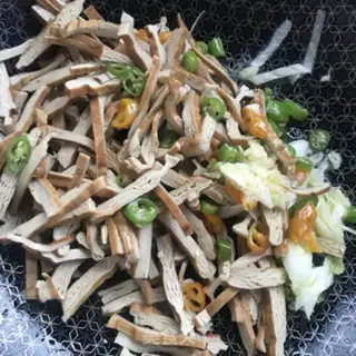 Make Celery fried dry step 6