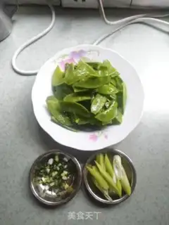 Make Clear the Dutch beans step 2